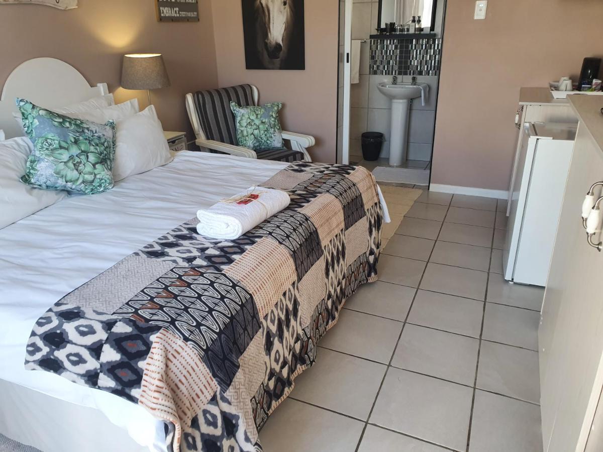 Nahoon Bed & Breakfast East London Buitenkant foto