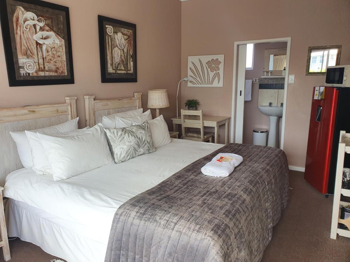 Nahoon Bed & Breakfast East London Buitenkant foto