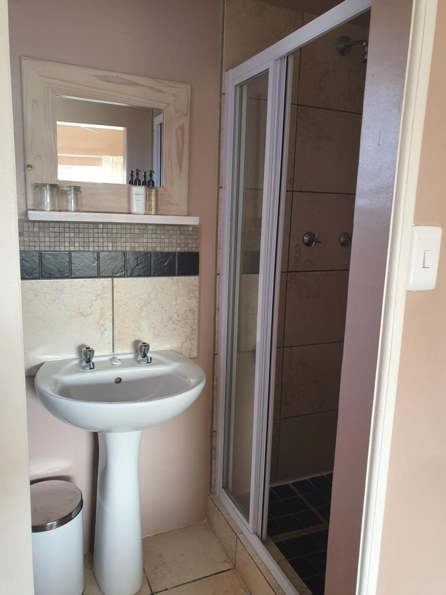 Nahoon Bed & Breakfast East London Buitenkant foto